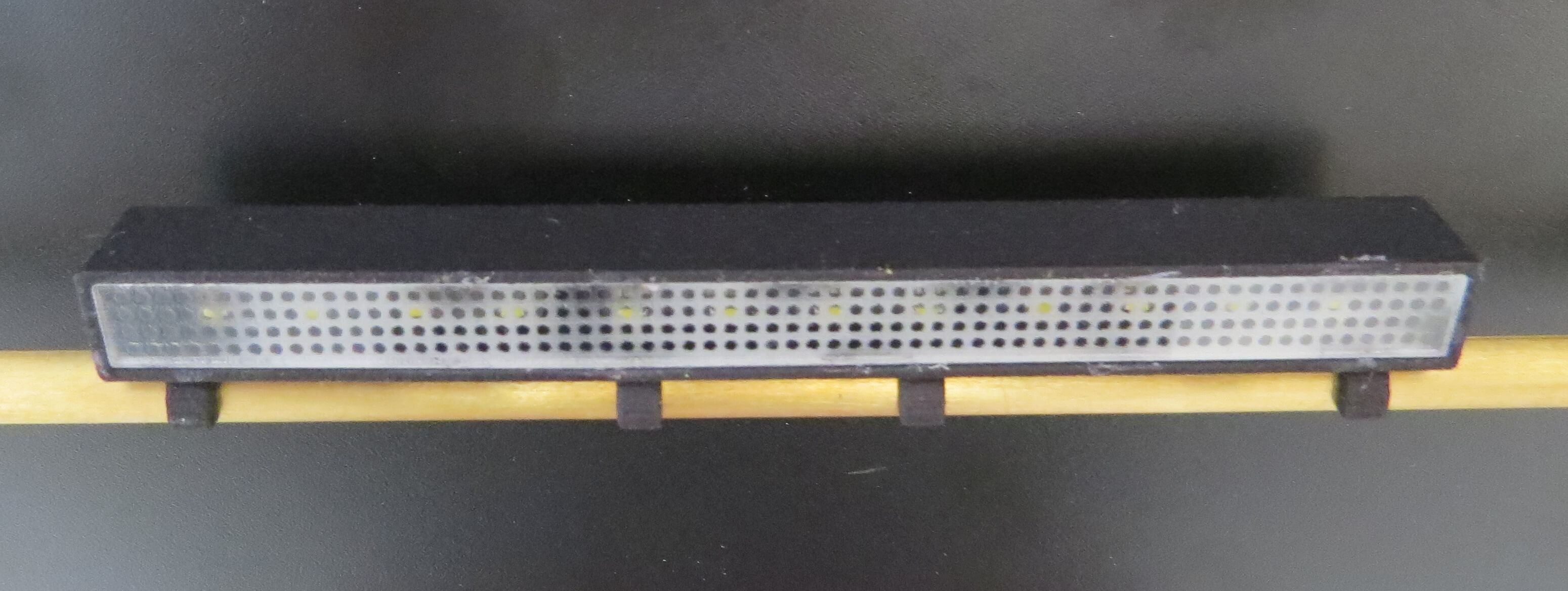 FineLine Dachlampe No. 2 für  Scania S770 mit transparente  