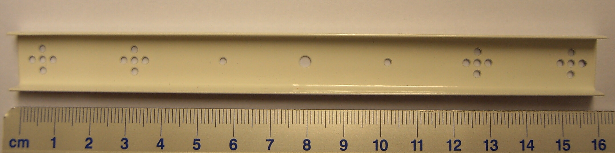 Stoßstange 160mm für 3-Kammer-Rückleuch- ten. WDC-Größe     