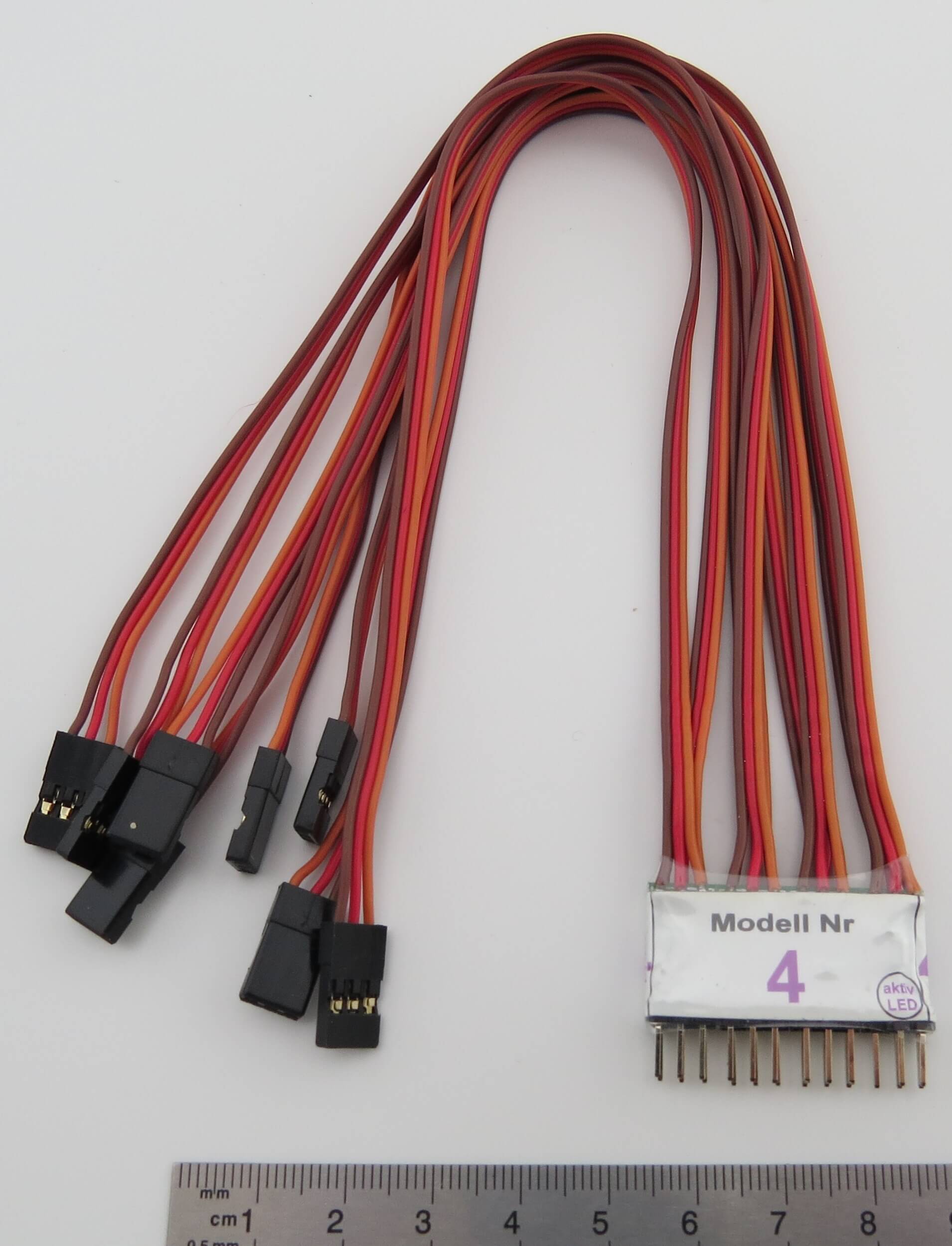 Modellwahlschalter 4 zur Umschaltung von bis zu 7 Kanälen   