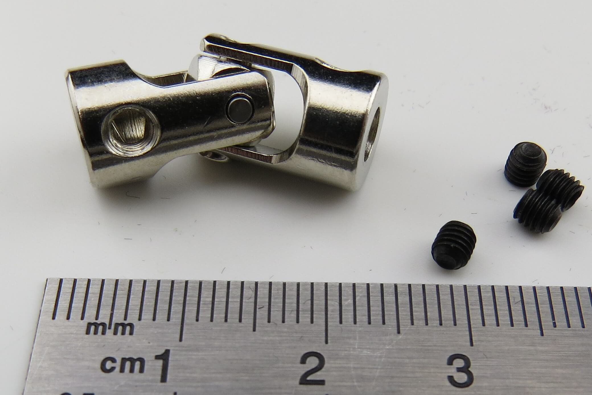 Kardangelenk Stahl 4/4mm 23mm lang, mit M4 Gewindestifte