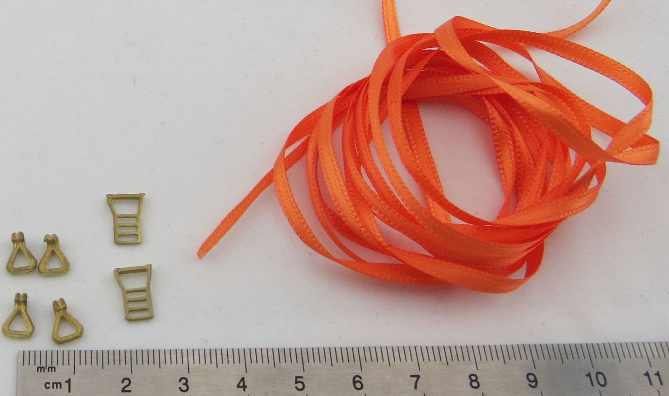 Zurr-Set aus 4 kleinen Doppelhaken,MS-Feinguss, Zurrband