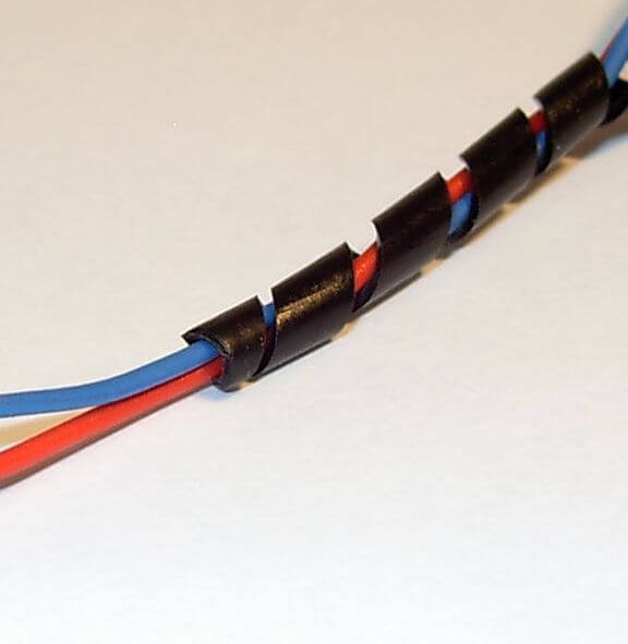 1x Spiralschlauch, schwarz, 2m lang, beliebig kürzbar,      