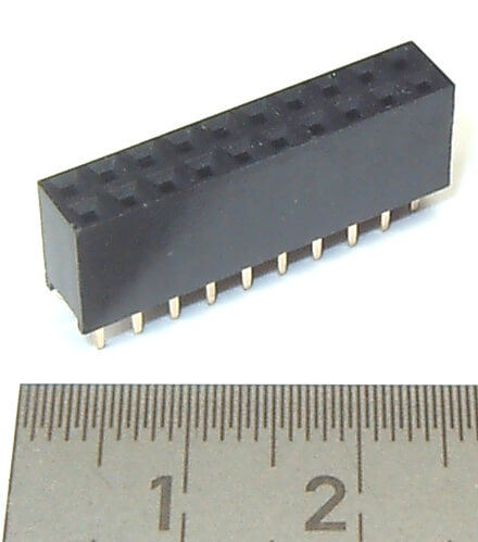 1 Stiftleiste 20-polig (2x10), gerade Kontakte. BUCHSEN