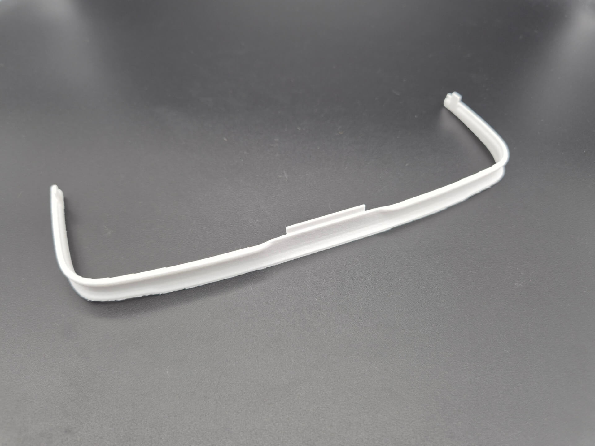 FineLine Spoilerlippe No. 2 für Volvo FH-16 von Tamiya