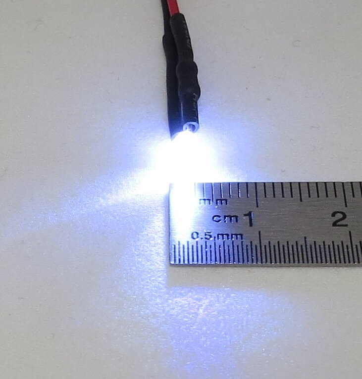 LED weiss 1,8mm, klares Gehäuse, mit   ca. 20-25cm          