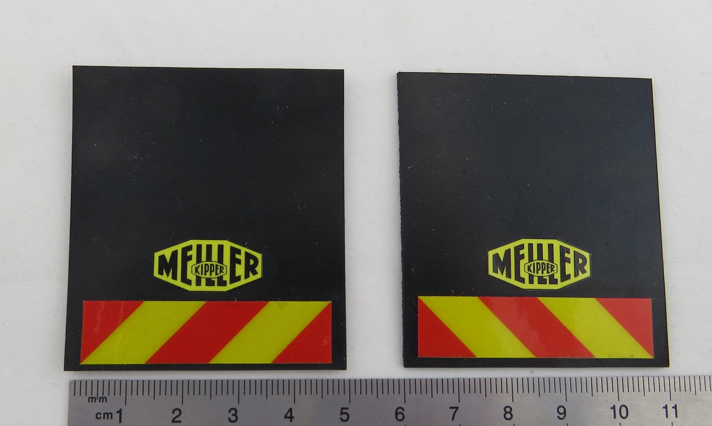 1 Paar Schmutzlappen 55 x 50mm (H x B)   mit individuellem f