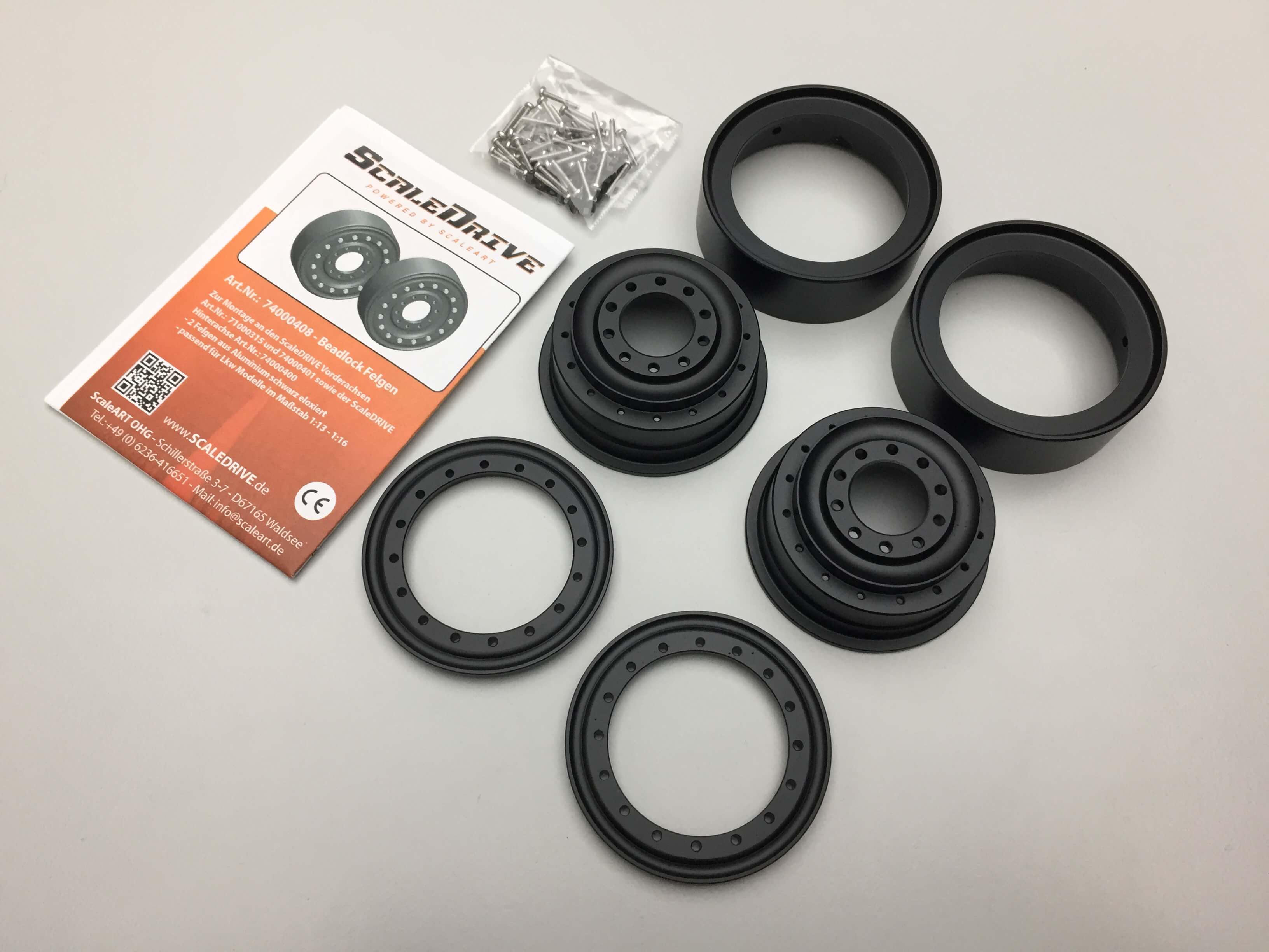 Aluminium-Felge, 3-teilig, schwarz eloxiert. Speziell für