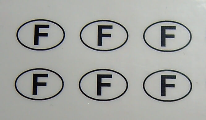 6 Nationalitätskennzeichen . 8mm hoch passend zum        