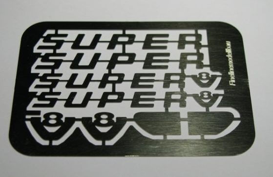 1x Ätzrahmen mit 4 S-U-P-E-R Logos. 2x 39x5mm. 2x 42x4mm    