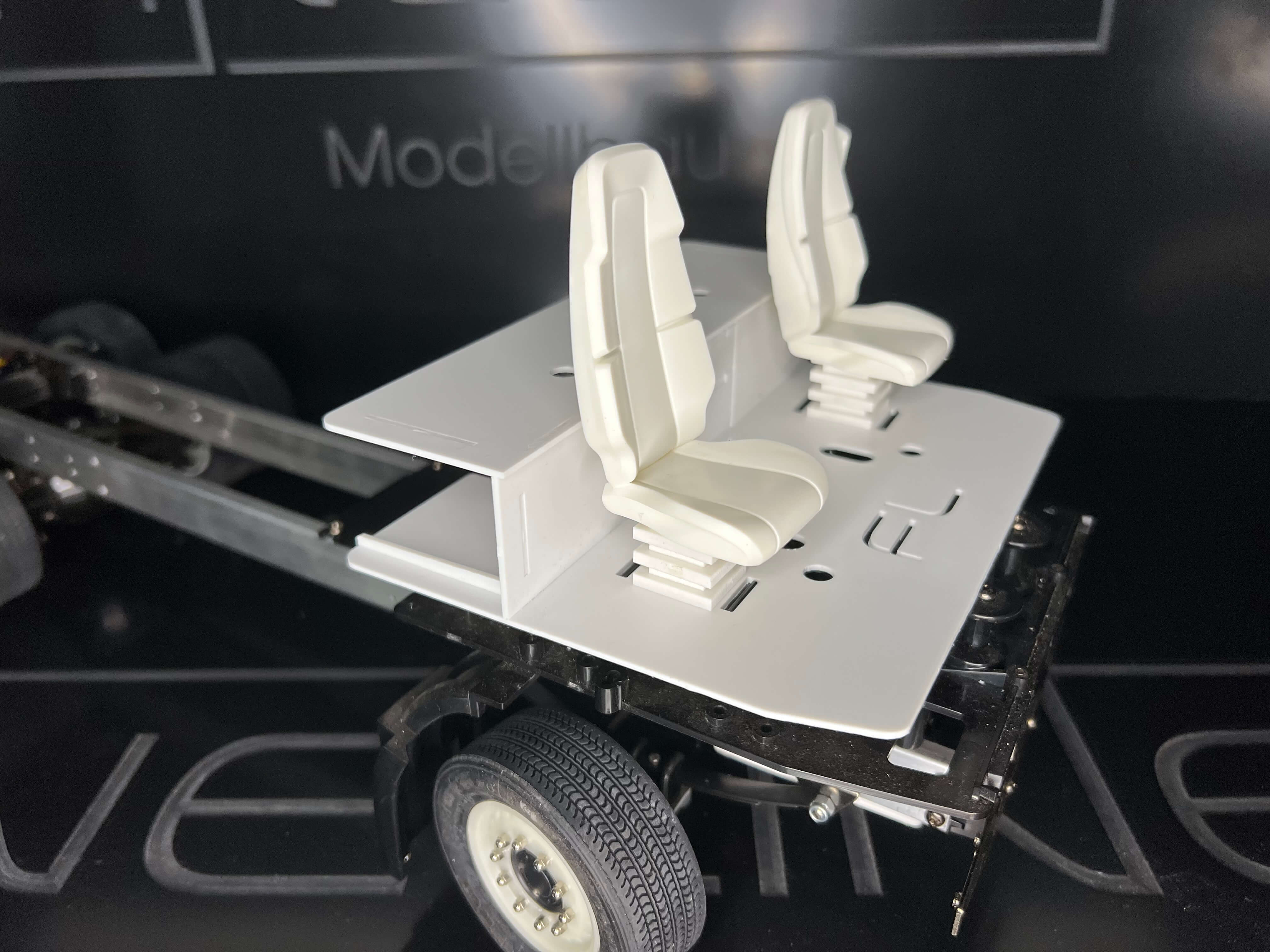 FineLine Fahrerhausboden Volvo FH16 Variante mit Liegefläc  
