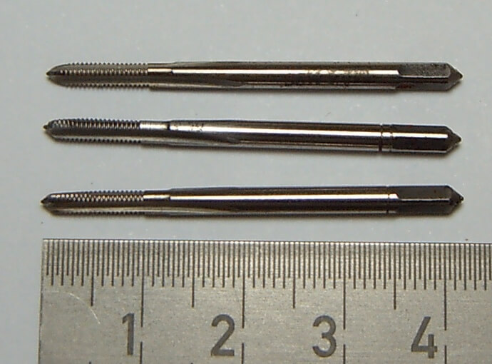 Hand-Gewindebohrer HSS M2,5 DIN352, 3er Satz (Vor-,         