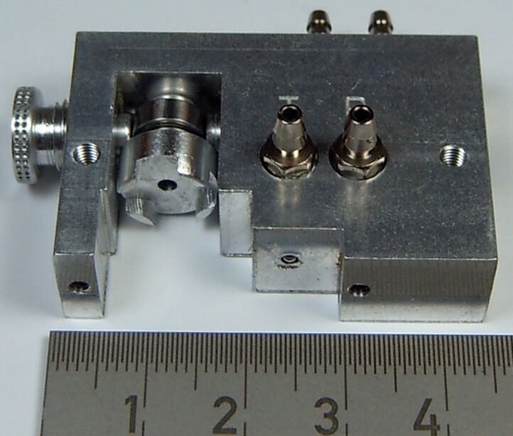 1 Hydraulik-Steuerventil 1-fach, bis 10bar. Maße (ohne      