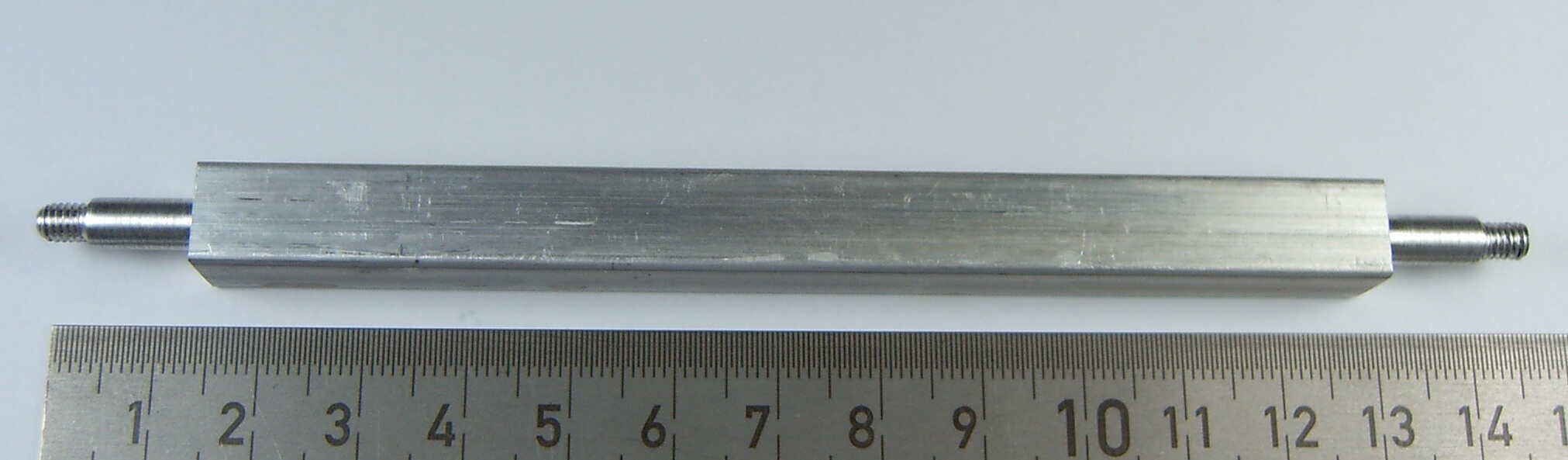 1 Auflieger-/Anhängerachse, Voll-Alu. 10x10mm, 145mm lang   
