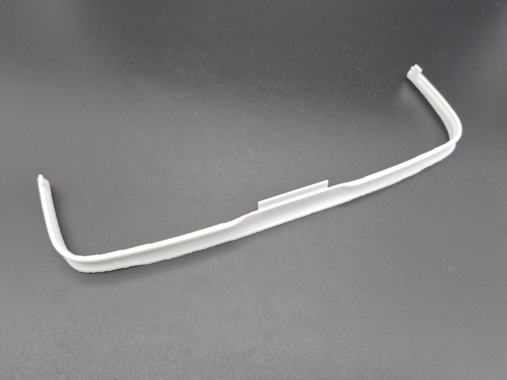 FineLine Spoilerlippe No. 2 für MB Actros von Tamiya