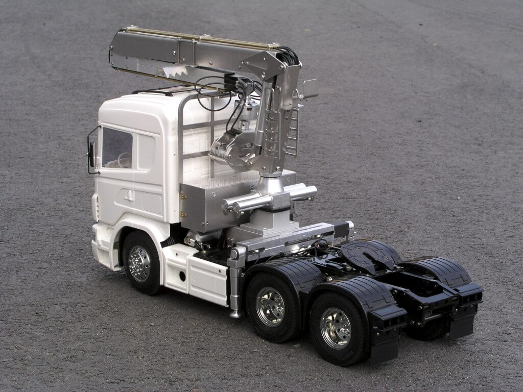 Langholzladekran-Bausatz, Tamiya-Maßstab. Hydraulisch