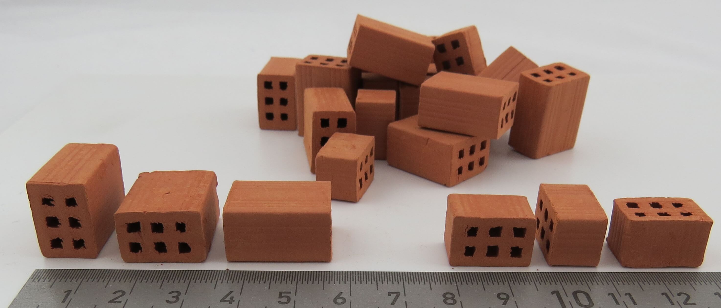 Ziegel (Hohlziegel), Beutel 25 Stück rot, 10x15 und 20x10mm