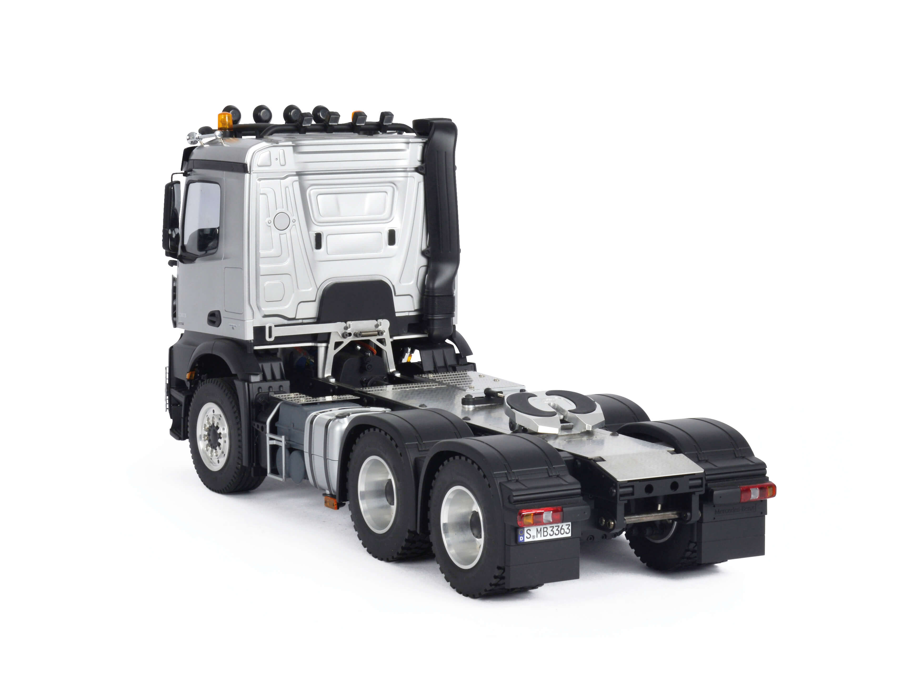 Rahmenabdeckung für MB Arocs von Tamiya. Speziell auf das