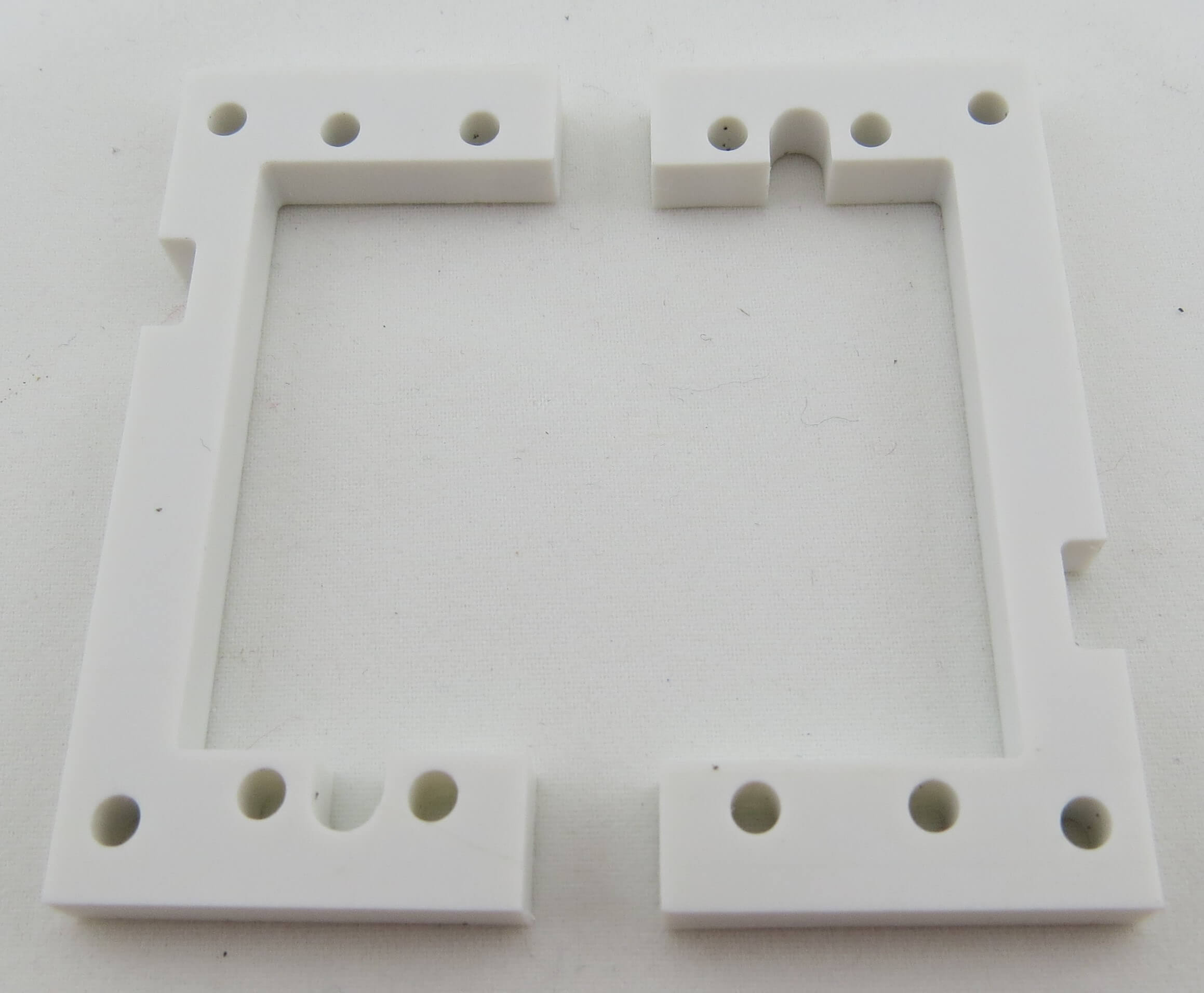 FineLine Servohalter zur Montage am Rahmen für Lenkservo