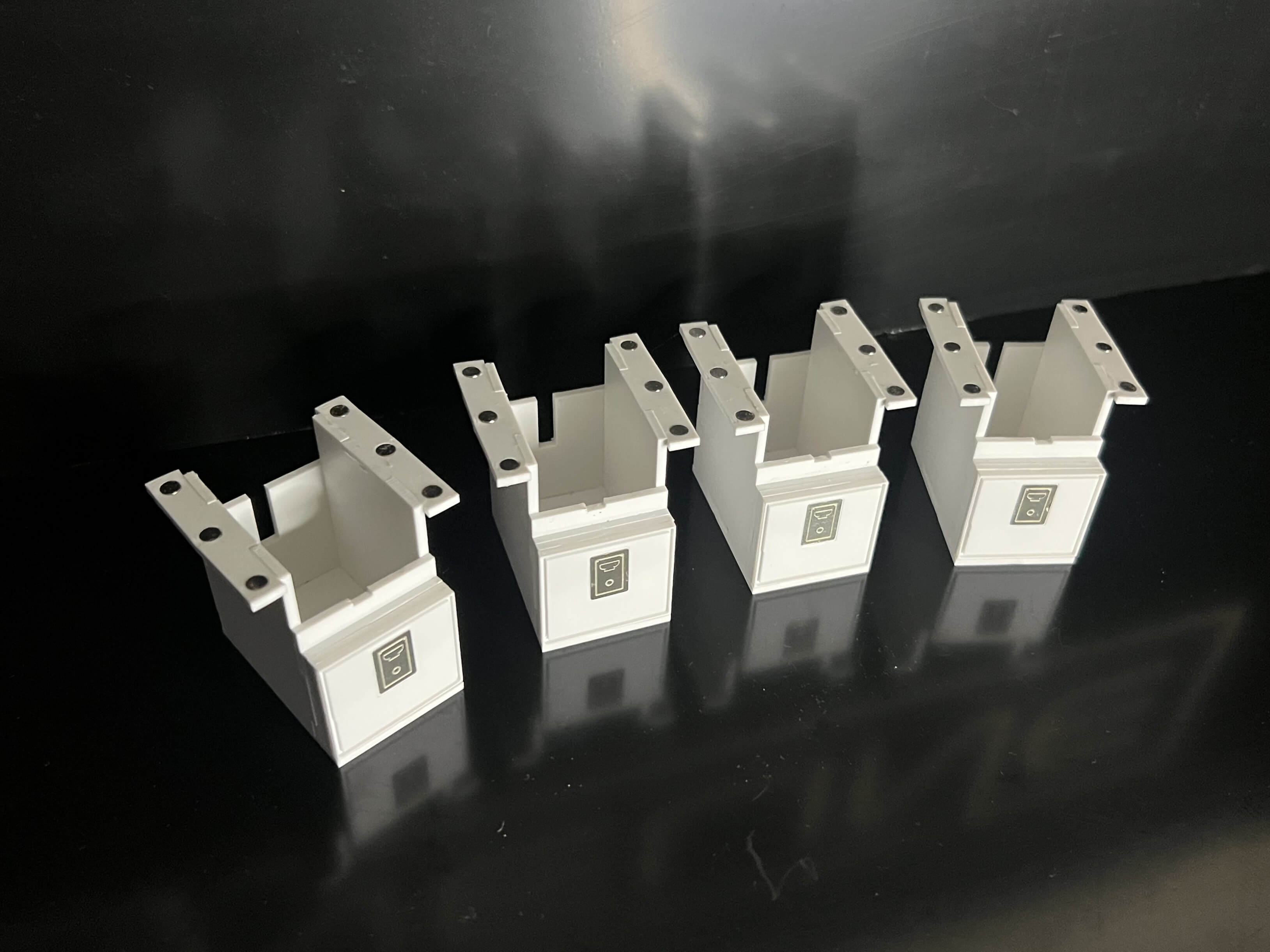 FineLine Seitenkisten No.3 Goldhofer 1