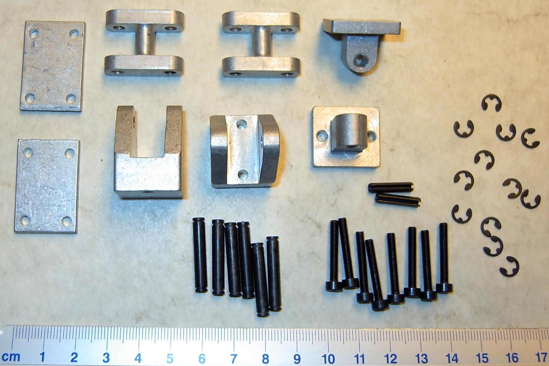 Vorderachsaufhängung 1:8, Alu. (216720)  Alle               