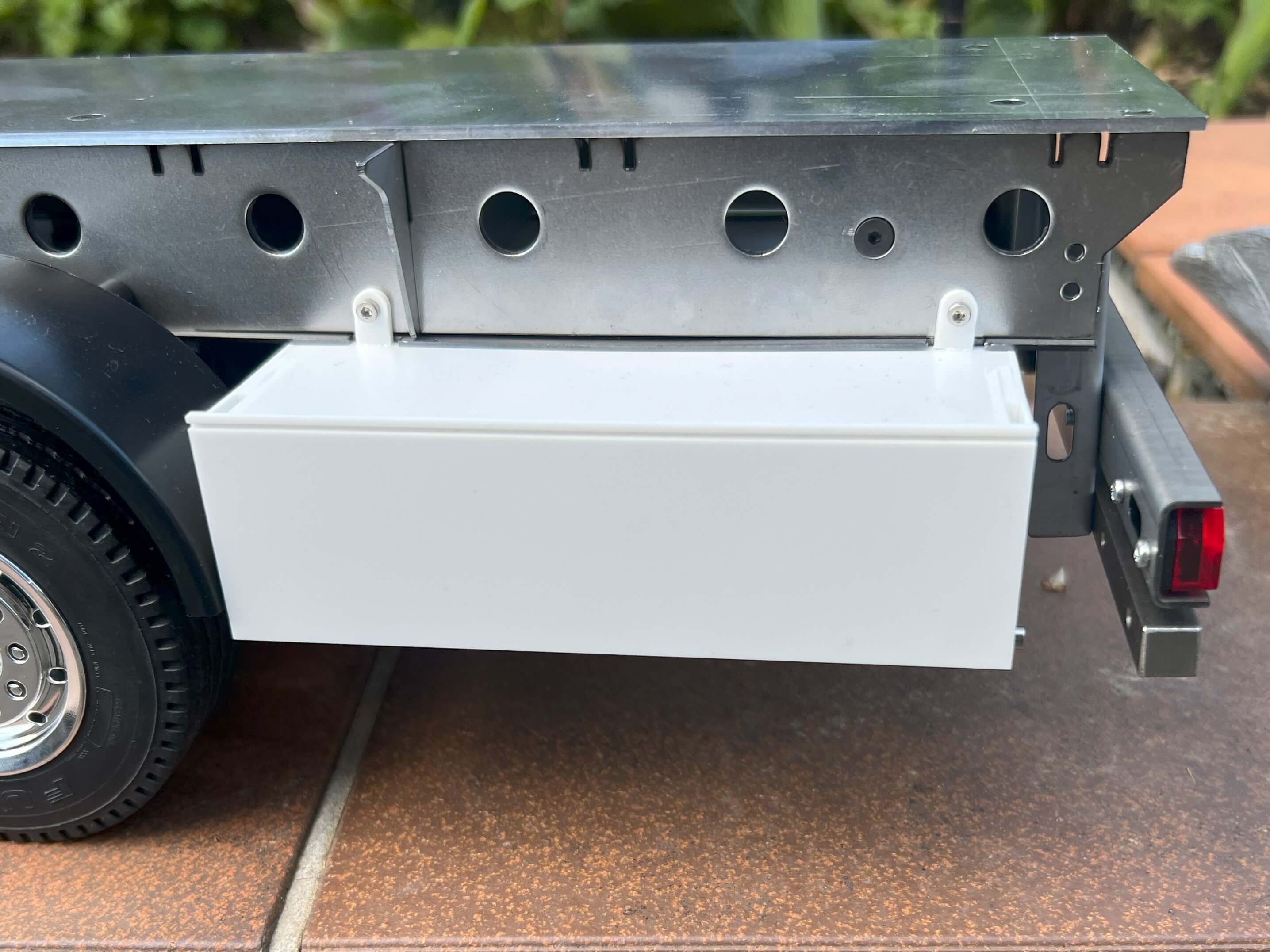 FineLine Palettenkasten No. 1 hinten für neue Carson Auflieg