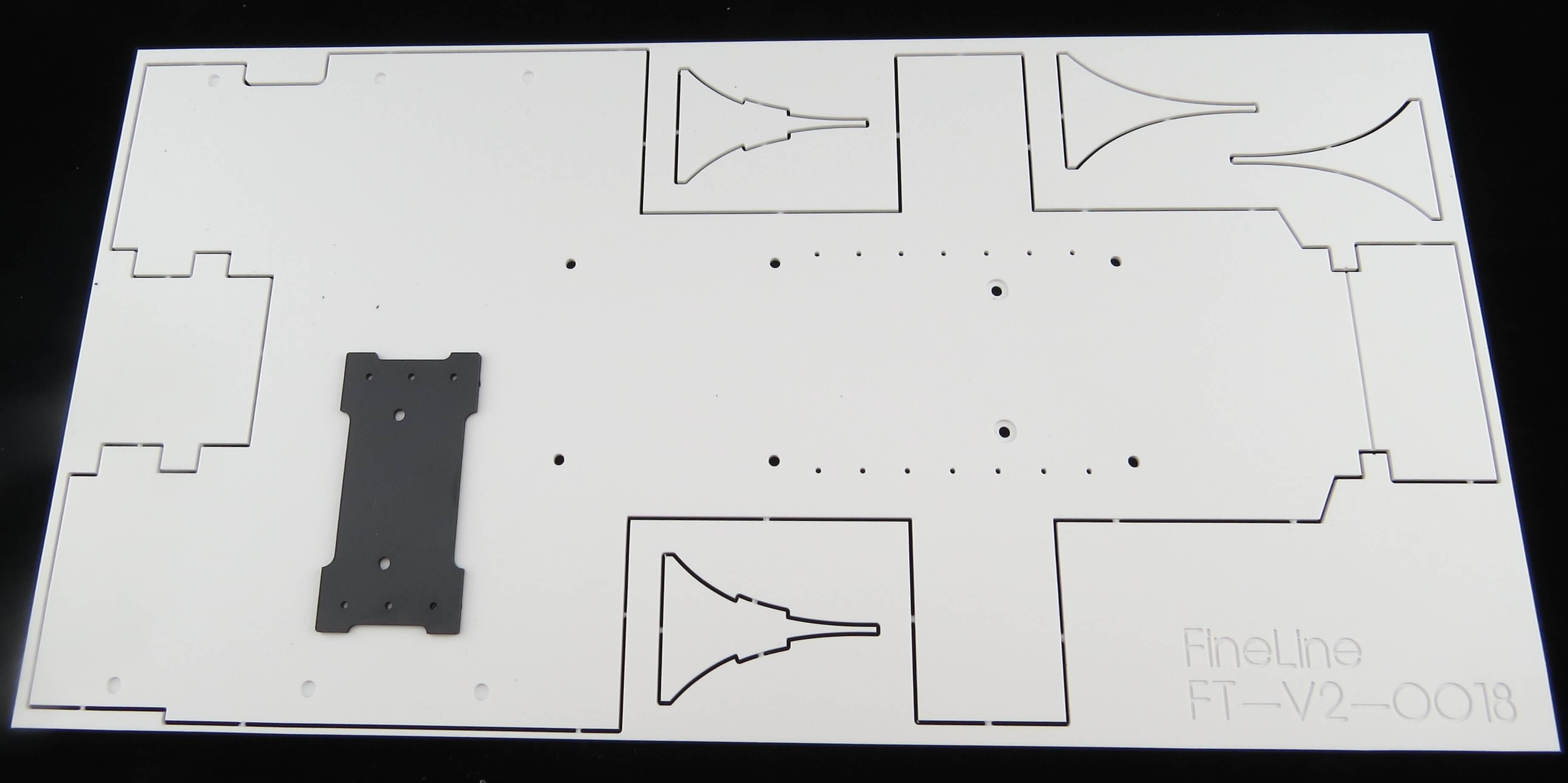 FineLine Volvo FH16 Rahmenabdeckung 3-Achs Tamiya Getriebe  