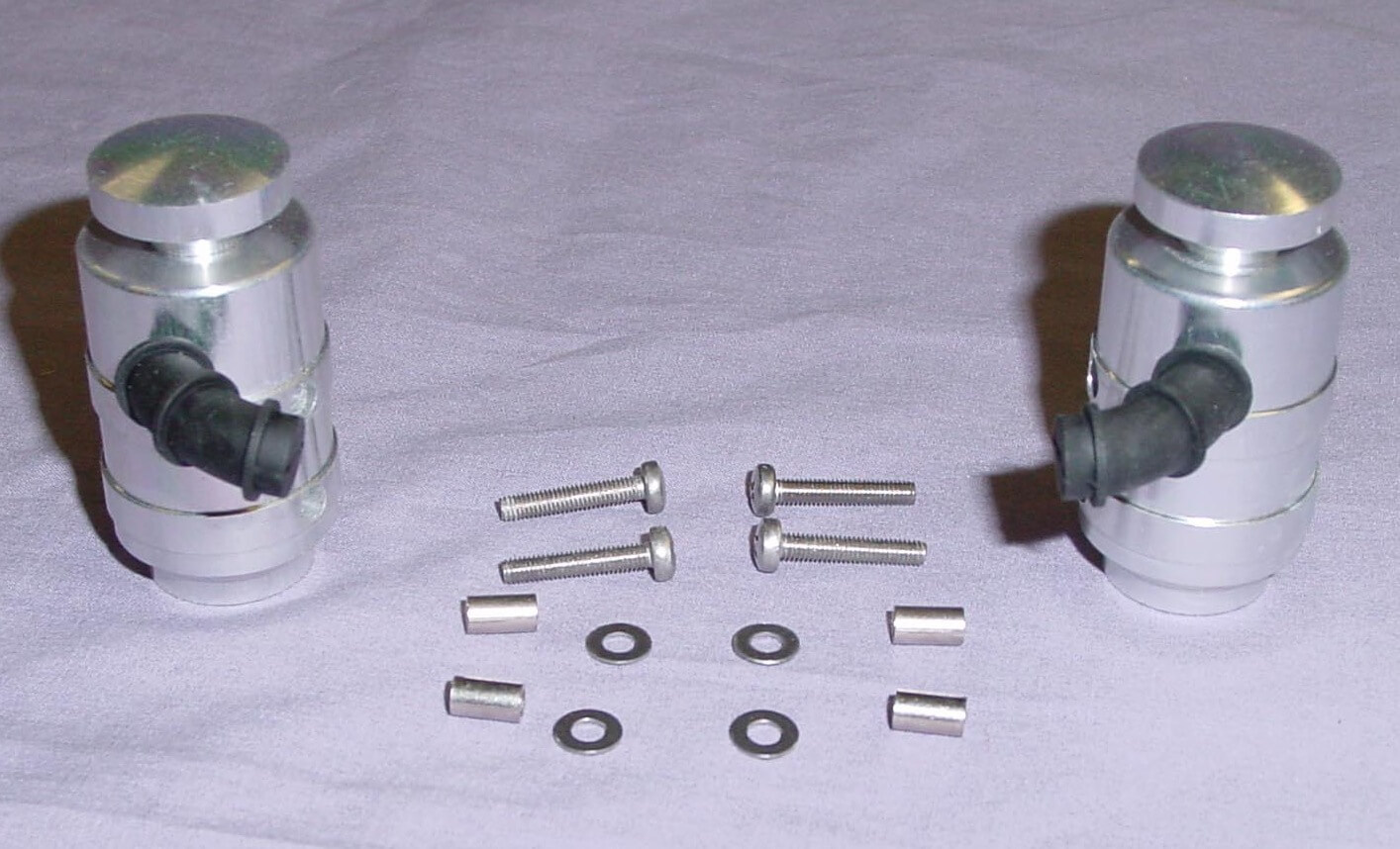 Kleine Luftfilter, Alu mit Kunststoff.   2 Stück. Ca. 52mm