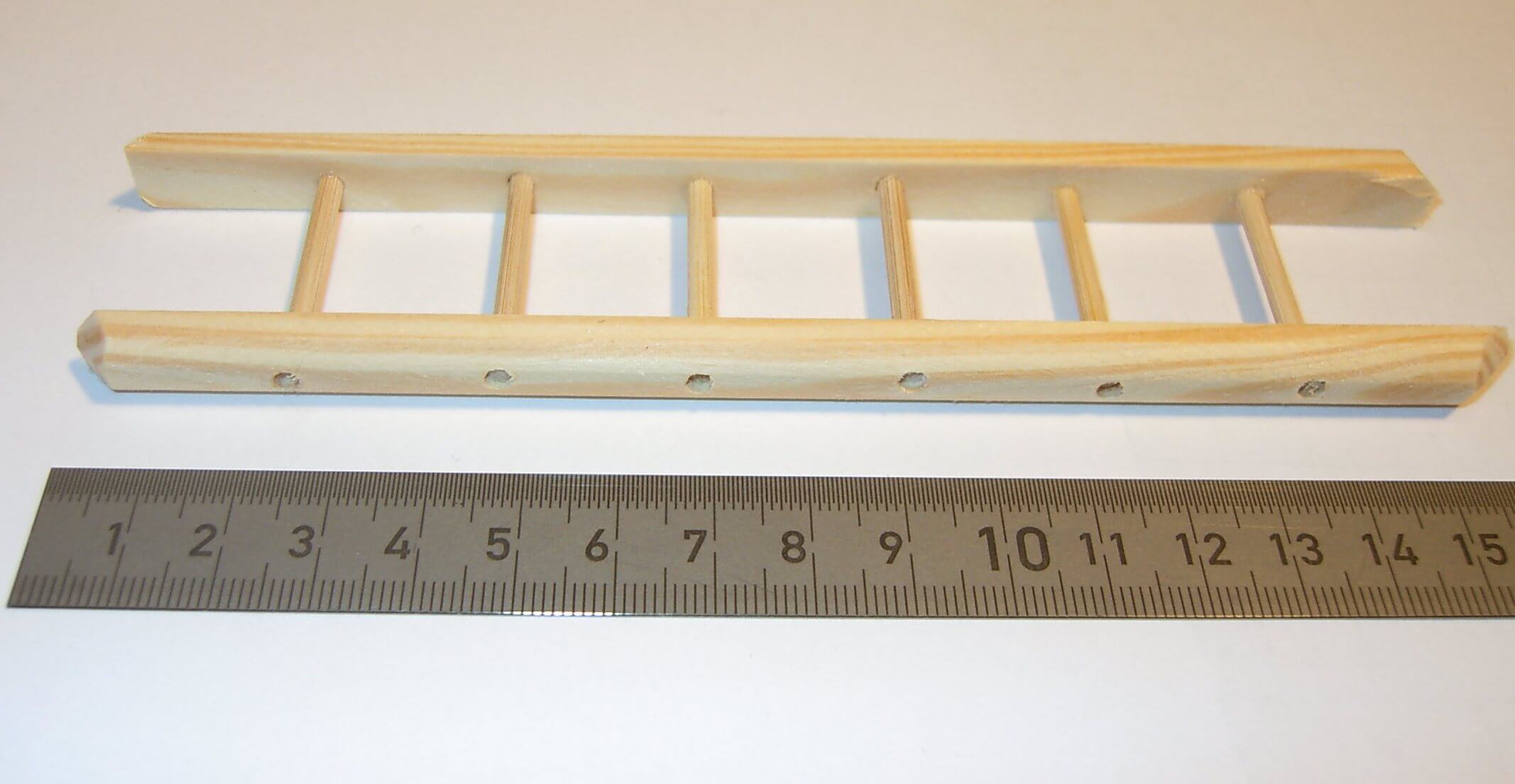 1x Holzleiter 4 x 16cm, Anlegeleiter                        