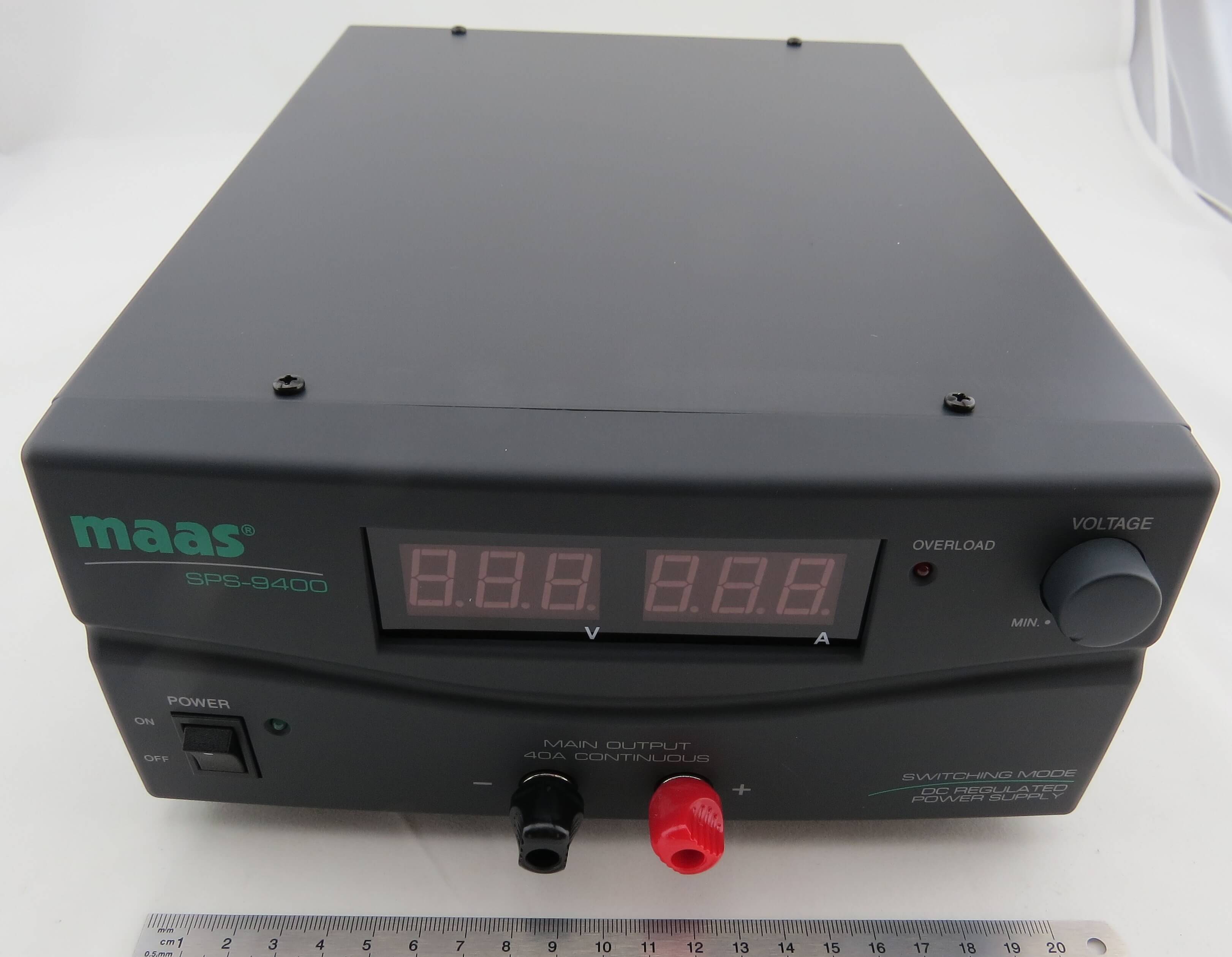 1 Schaltnetzteil SPS-9400. 3-15V/40A.    Starkes Schaltnetzt