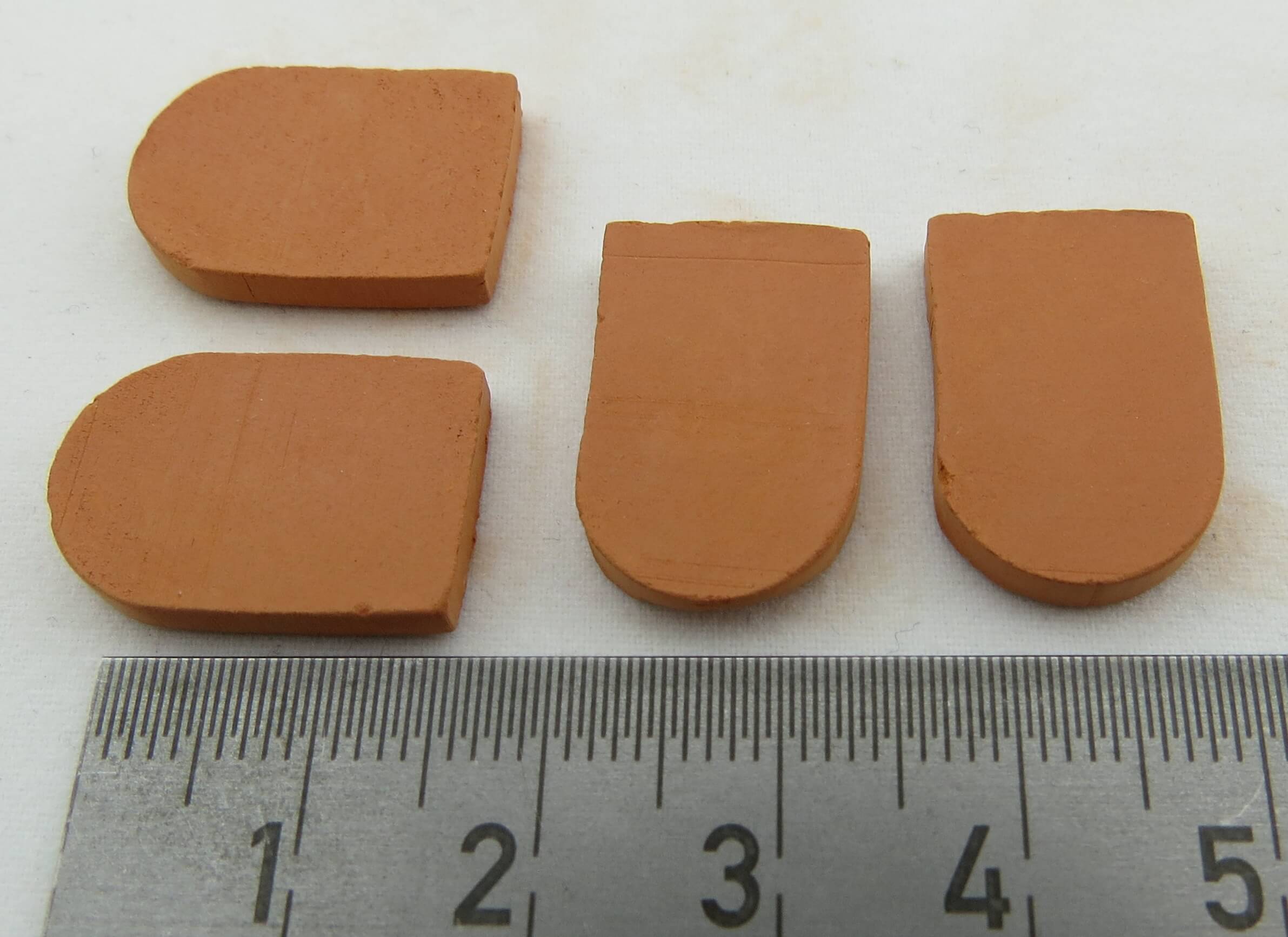 Dachziegel ca.29x15mm, rot, Beutel mit 48 Stück             