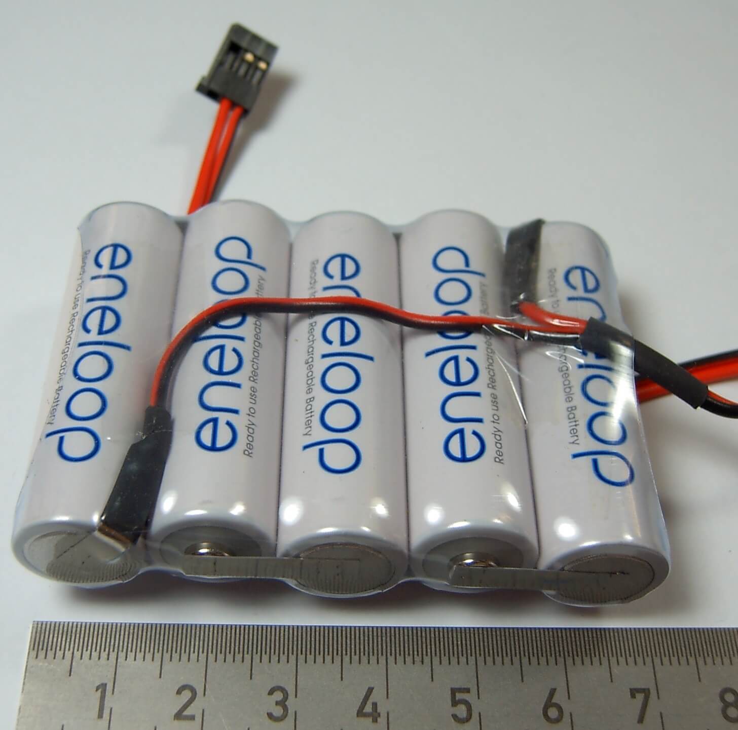 1 Akku-Pack mit 5x Sanyo ENELOOP, 6,0V   5 Zellen, 2000mAh  