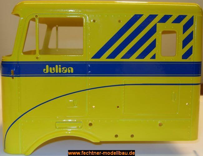 Folien-Dekor aus hochwertiger Selbst- klebefolie,           