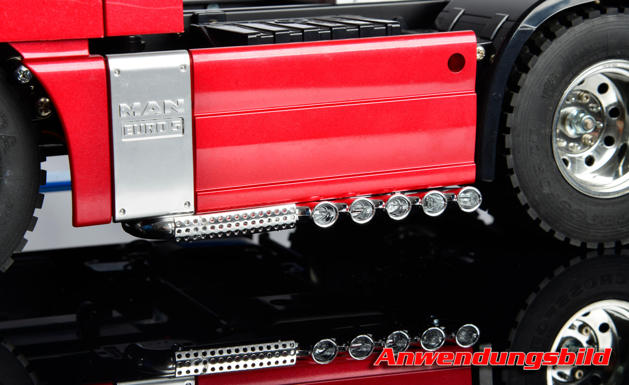 1x Auspuffanlage EURO 3er-Set. Kunst- stoff, verchromt      