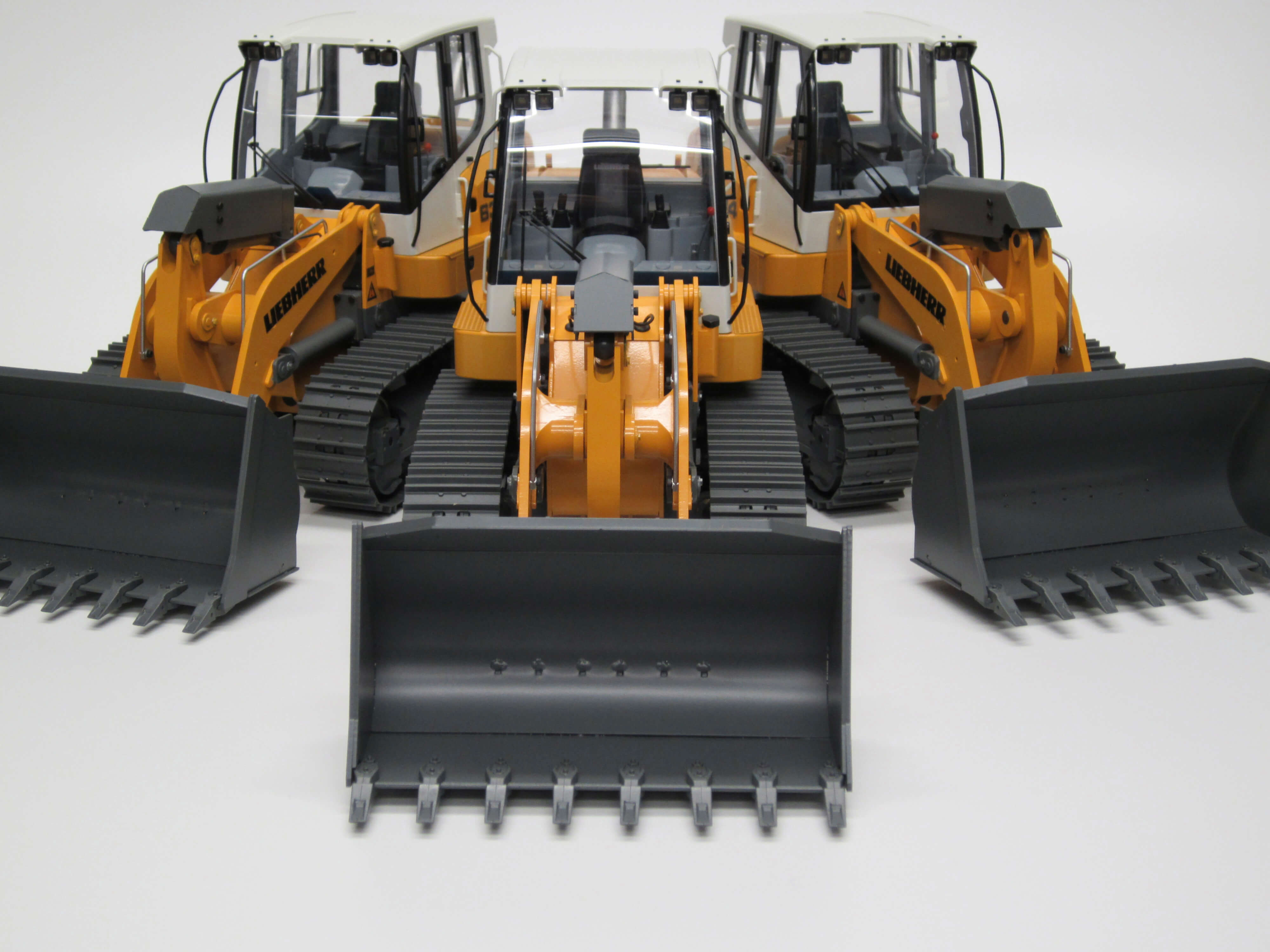 1x Laderaupen-Bausatz Liebherr LR634. (Basismodell ohne