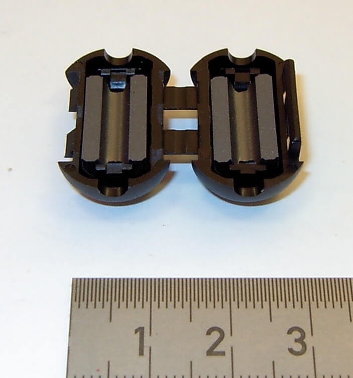 1 Klappschalen-Ferritring 3,5mm schwarz  zum Aufklipsen auf 