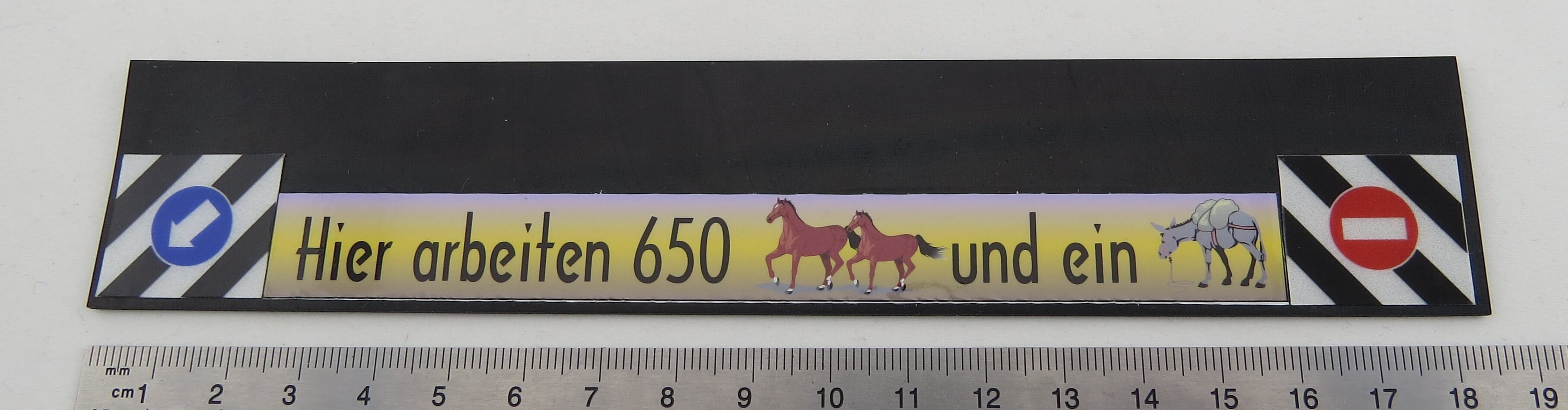 1 Schmutzfänger Nr.23 ca. 185x35x1mm mit gedrucktem Dekor