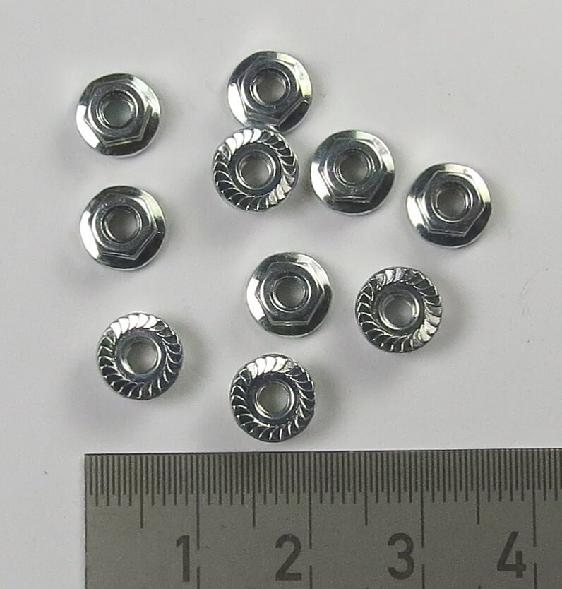 10 Kragen-Muttern M3. Sechskant SW5. Alu                    