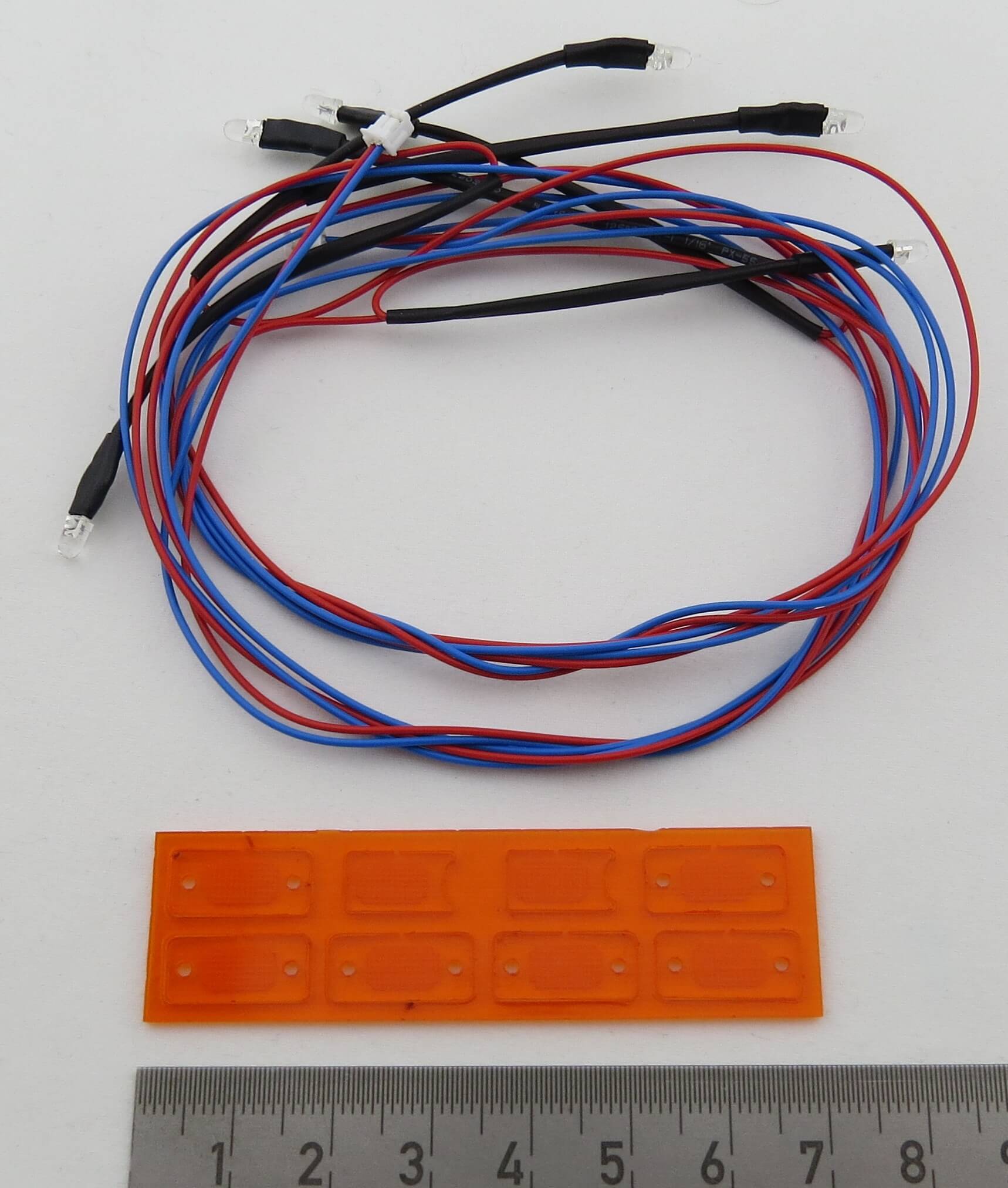 Volvo FH16 Seitenbegrenzungslicht. 2 Kabelbäume mit je 3 LED