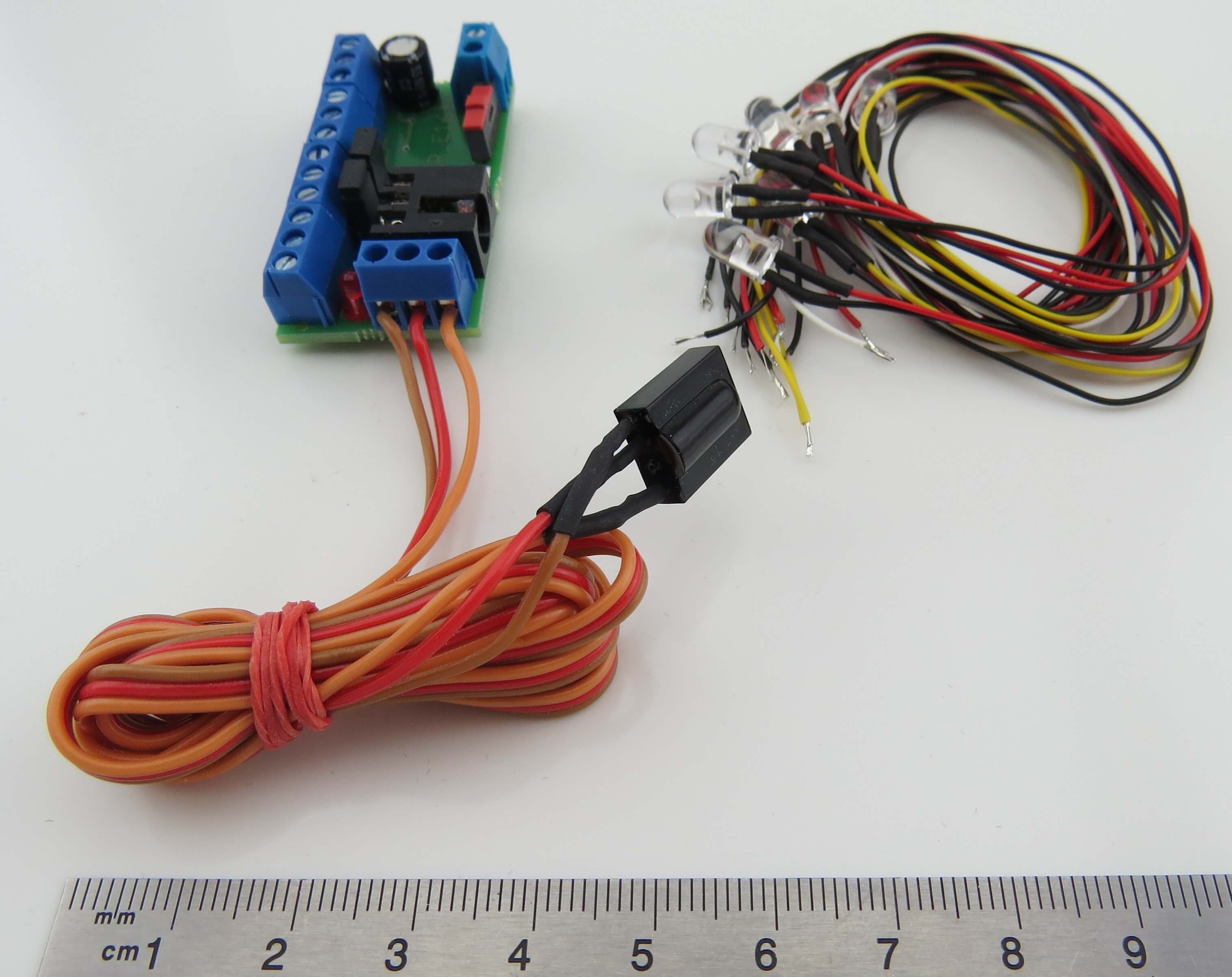 1 Infrarot-Empfänger als Ergänzung zur   MFC-01/03 von Tamiy