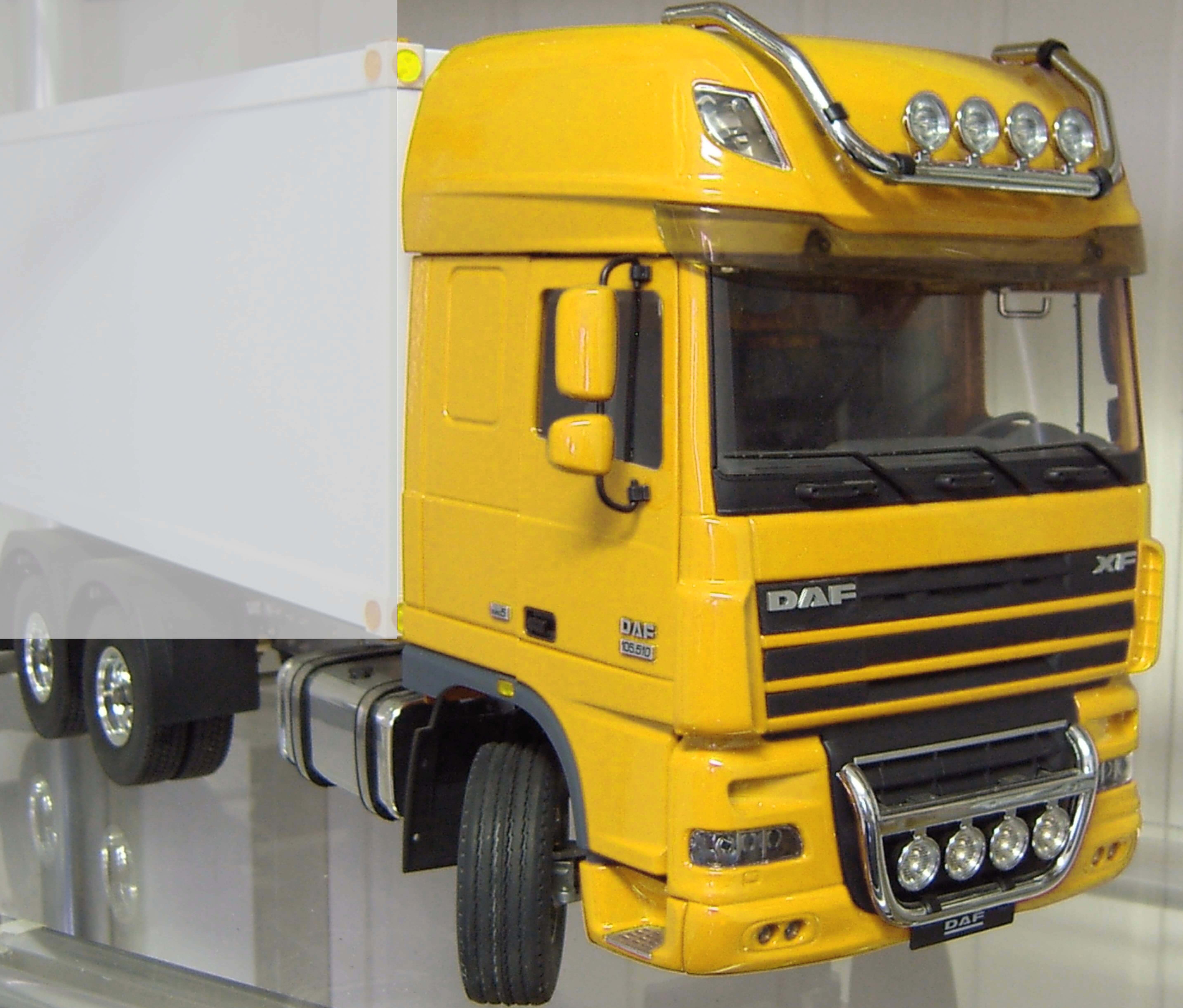 DAF Fahrerhaus (SSC), gelb, Bausatz. (845)