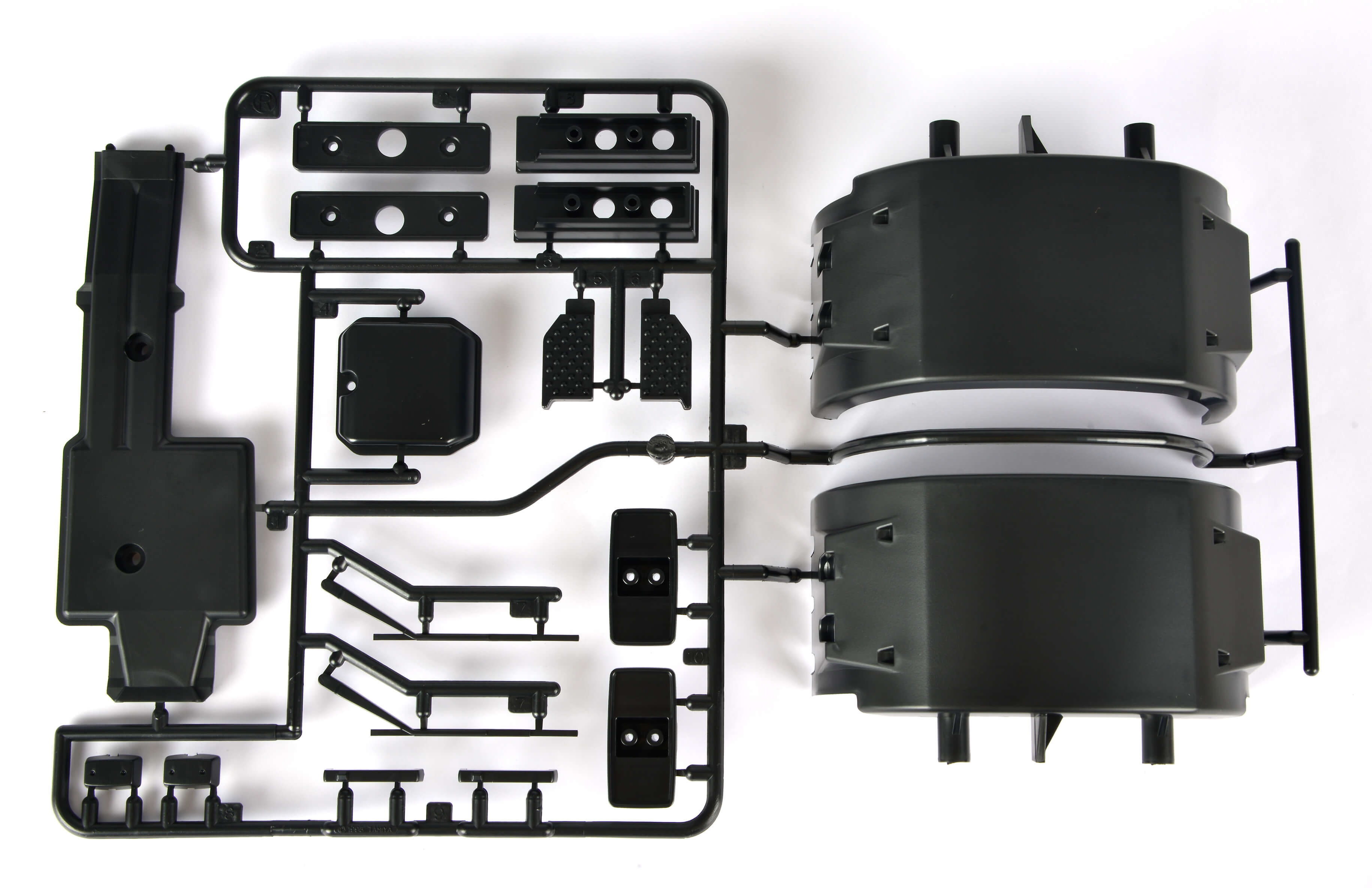 1 Spritzguss-Teilesatz R-Teile, schwarz. Für MB1838 TAMIYA  