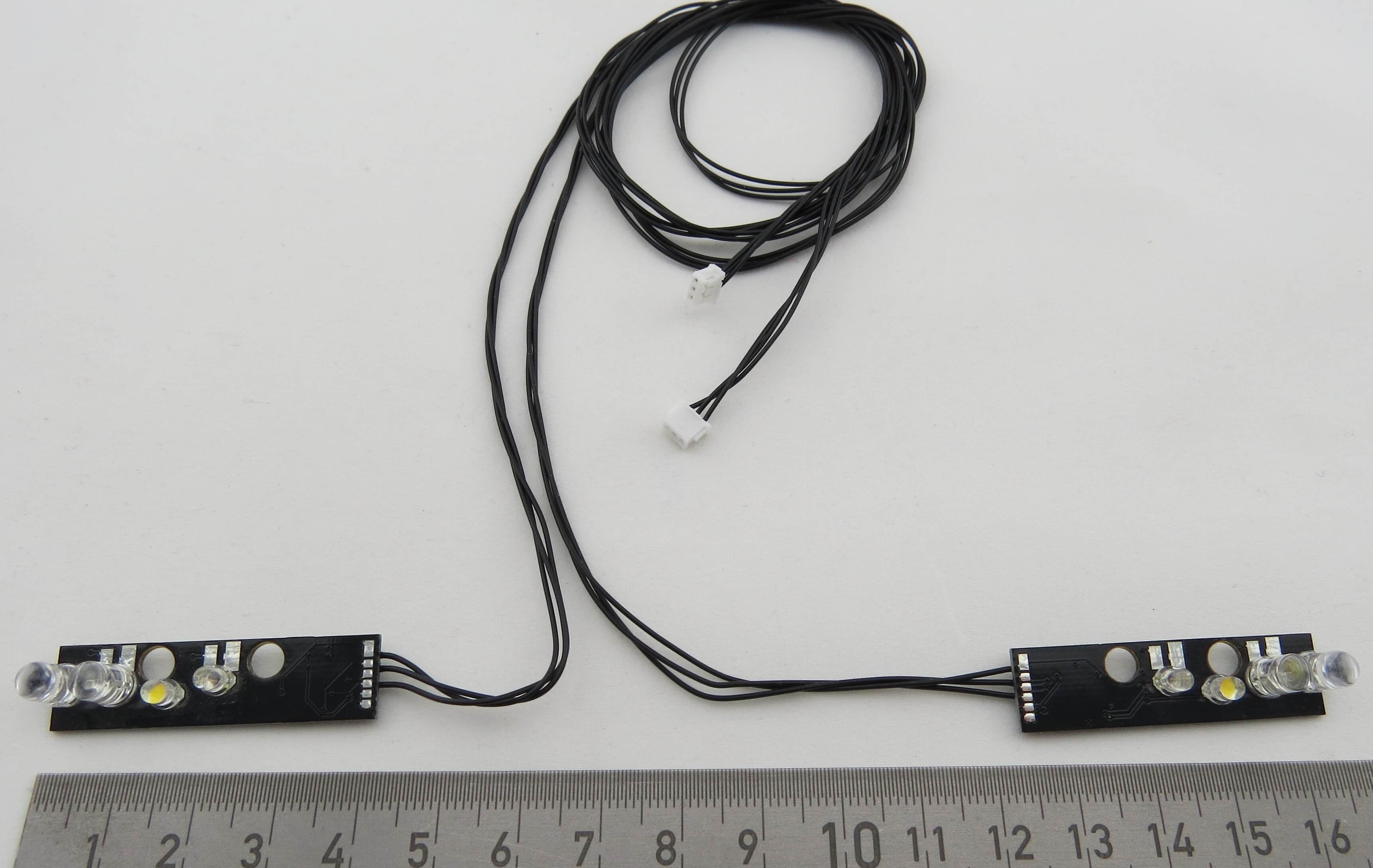 TAMIYA MB Arocs 3348 hinten li./re. inkl. Vorwiderstände    