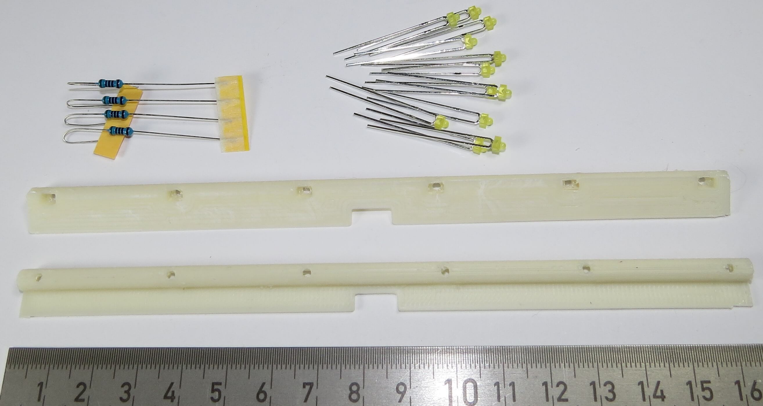 1x SideBar-Set für SCANIA-2A von Tamiya. Material: ABS      