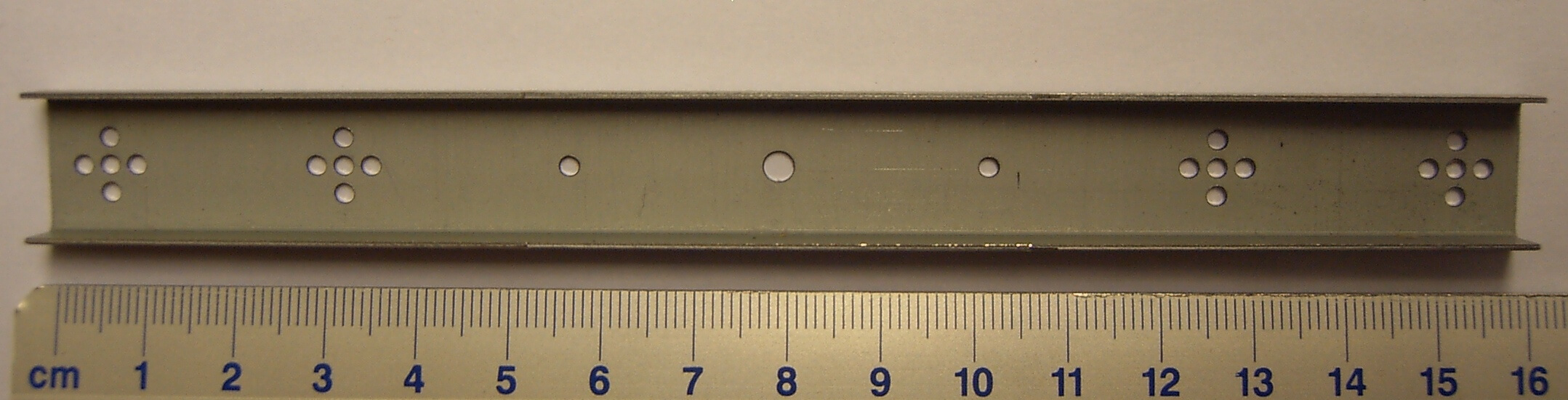 Stoßstange 160mm für 3-Kammer-Rückleuch- ten. WDC-Größe     