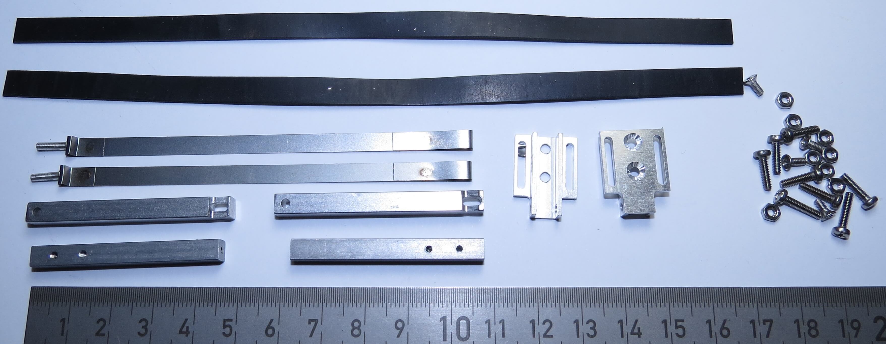 1 Tankhalter-Satz für Leimbach-Pumpen H114xx. Der Satz      