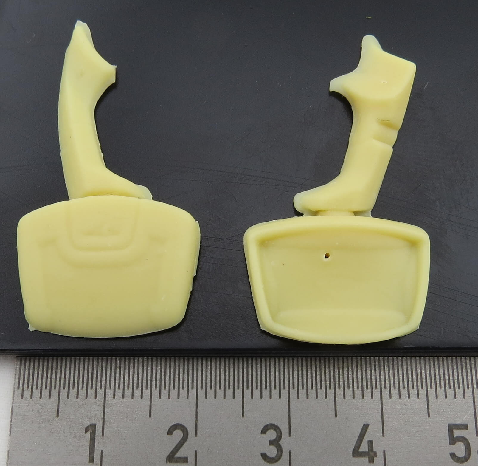 Spiegel, 1 Stück, ca.24x19x6mm PU-Kunststoff, Frontspiegel.