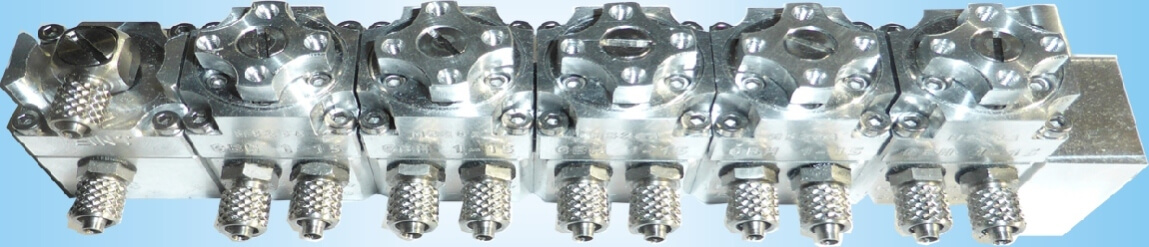 1x Hydraulik-Steuerventil 5-fach. Anreihbar                 