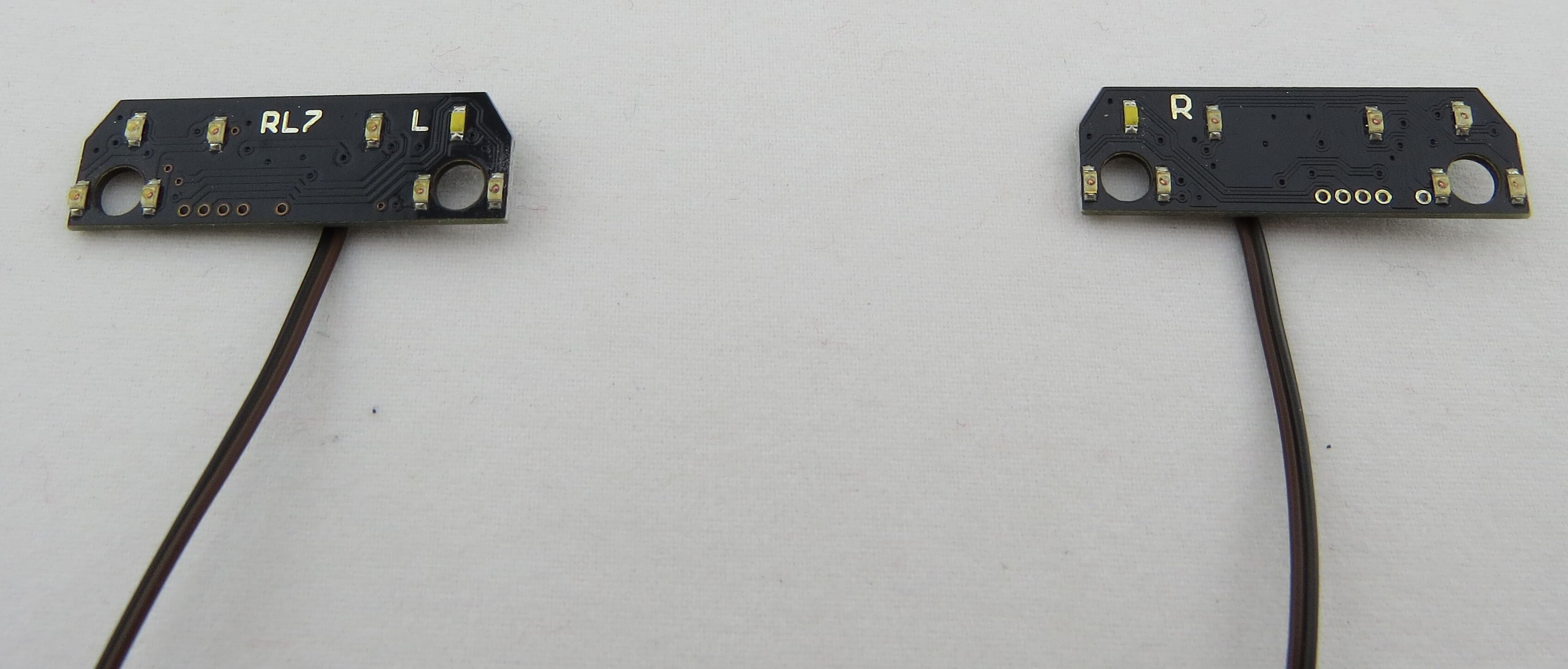 Heckleuchten-Platinen (Paar) für die 7-Kammer-Rückleuchten v