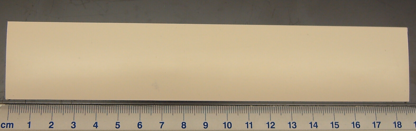 1 Schmutzlappen 185 x 35mm (B x H) ohne Text/Dekor          