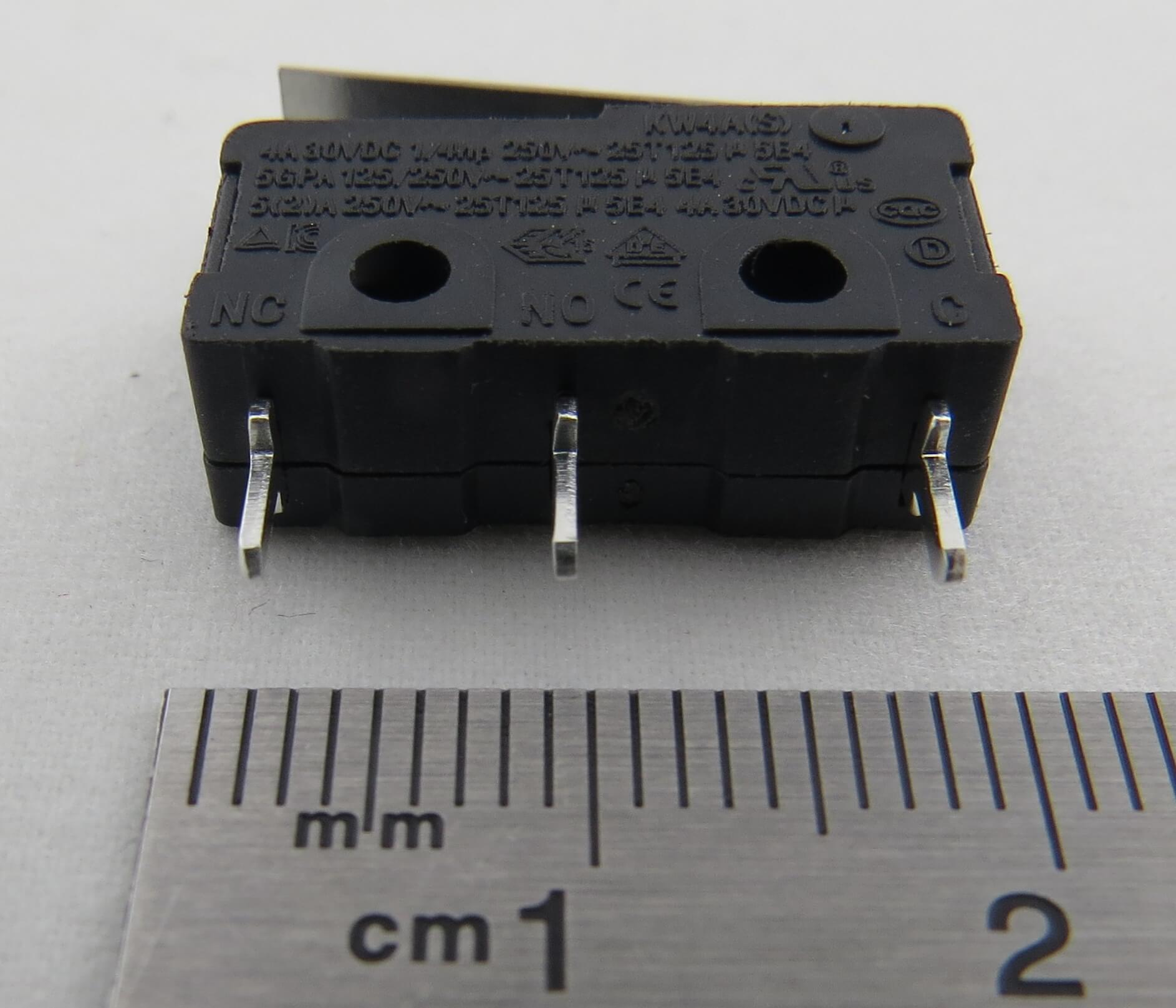 1 Microschalter 3-polig. Umschalter. Als Endlagenschalter
